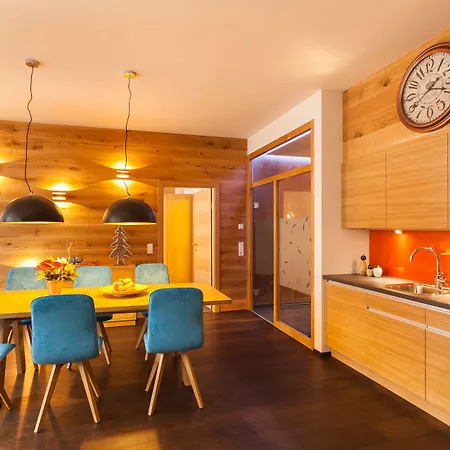 Lederer Boutique 카프룬