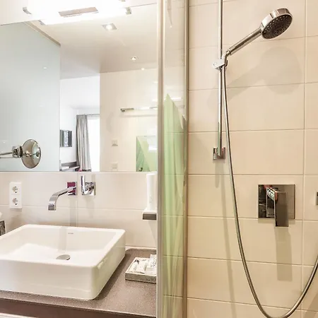 Lederer Boutique 4*