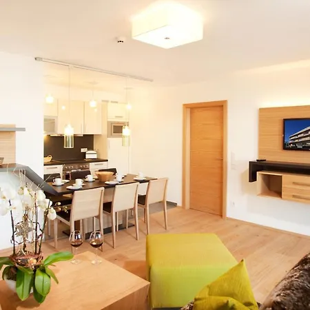 Lederer Boutique 4*