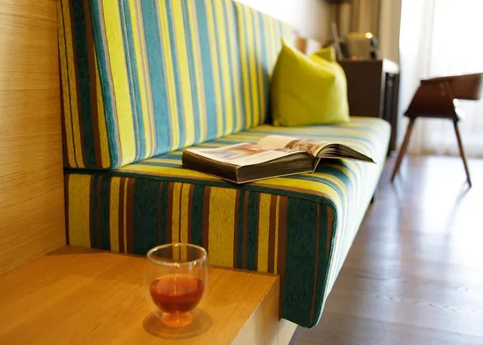 Lederer Boutique 4* קפרון