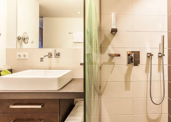 Lederer Boutique מלון 4*