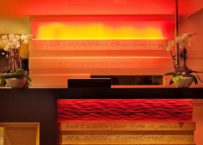 Lederer Boutique מלון 4*